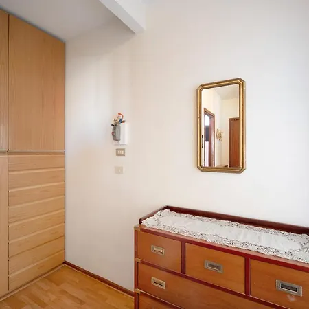 Vista Mozzafiato Апартаменты *